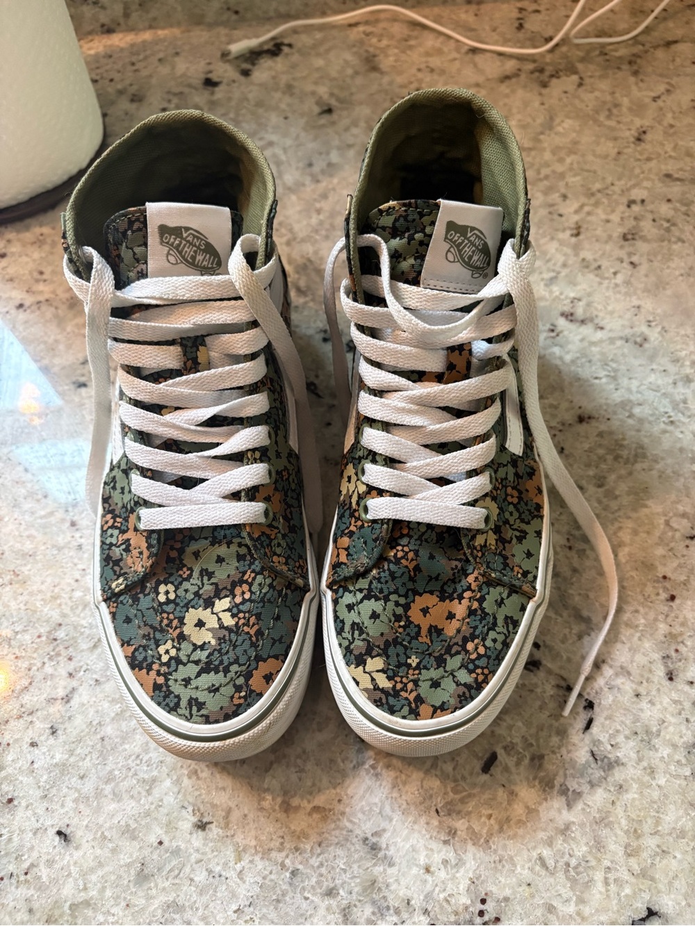 Vans High-Top Sneakers in Green Floral